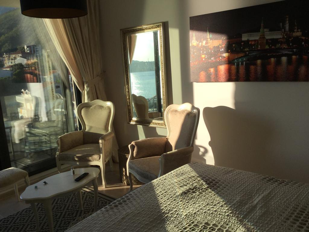 Apartment Sunset Rafailovici Bagian luar foto